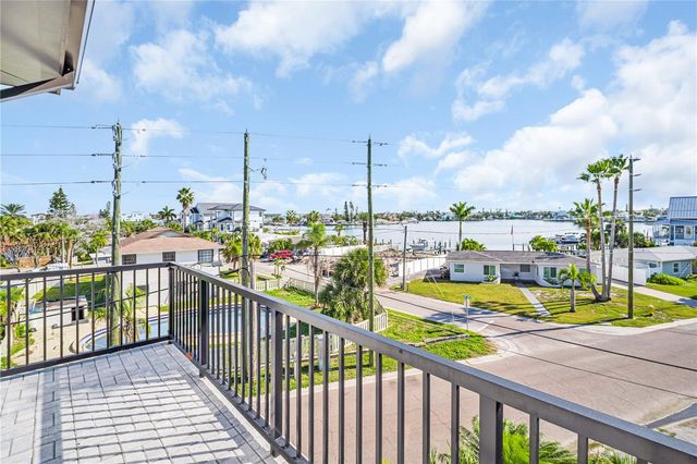 187 145TH AVENUE E 4, Madeira Beach, FL 33708