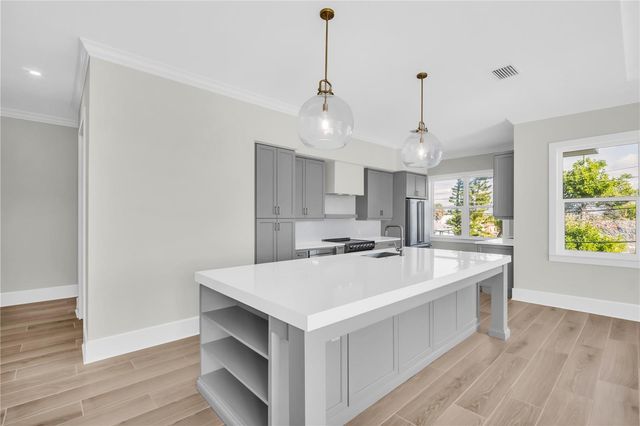 187 145TH AVENUE E 4, Madeira Beach, FL 33708