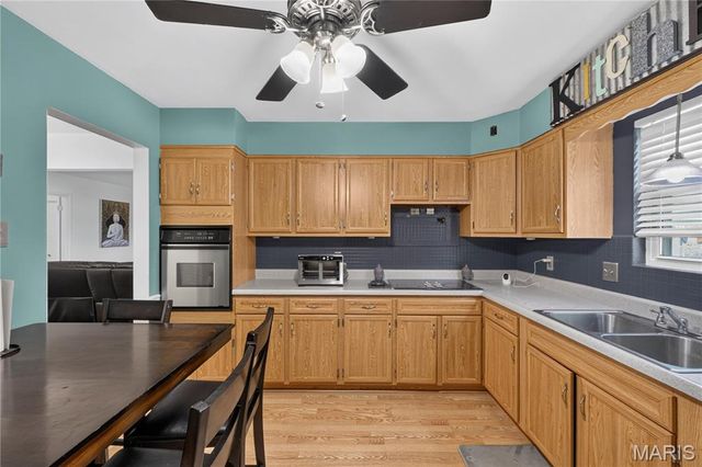 14010 Sunland Drive, Florissant, MO 63034