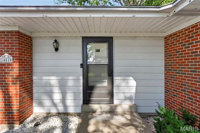 14010 Sunland Drive, Florissant, MO 63034