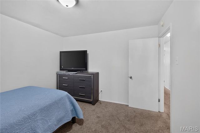 14010 Sunland Drive, Florissant, MO 63034