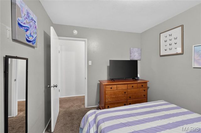 14010 Sunland Drive, Florissant, MO 63034