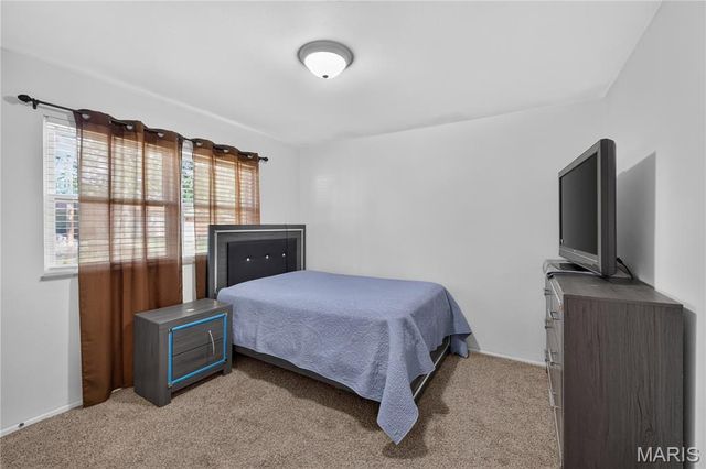 14010 Sunland Drive, Florissant, MO 63034