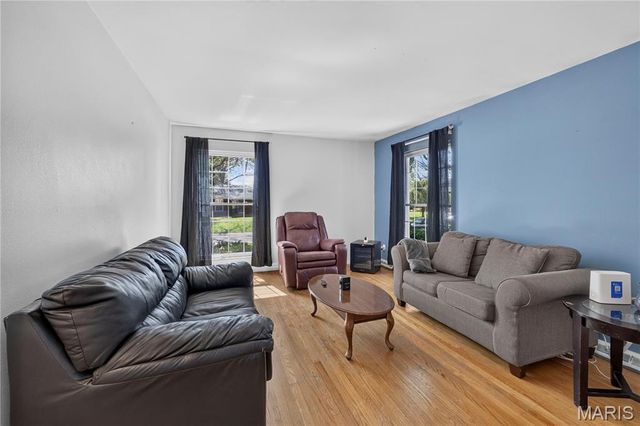 14010 Sunland Drive, Florissant, MO 63034