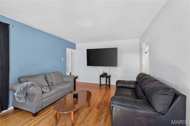 14010 Sunland Drive, Florissant, MO 63034