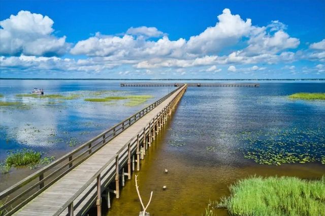 920 Gaillardia Drive, Indian Lake Estates, FL 33855