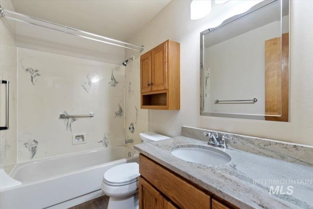 6615 W Limelight Dr, Boise, ID 83714