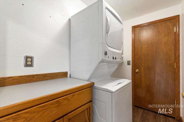 6615 W Limelight Dr, Boise, ID 83714