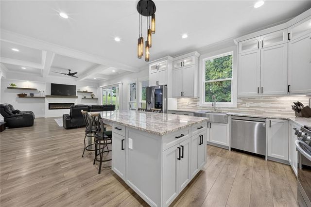 1260 Old Victron School Road, Hoschton, GA 30548