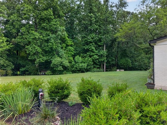1260 Old Victron School Road, Hoschton, GA 30548