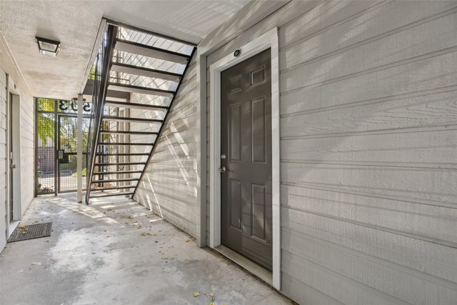 1503 N Garrett Avenue 111, Dallas, TX 75206