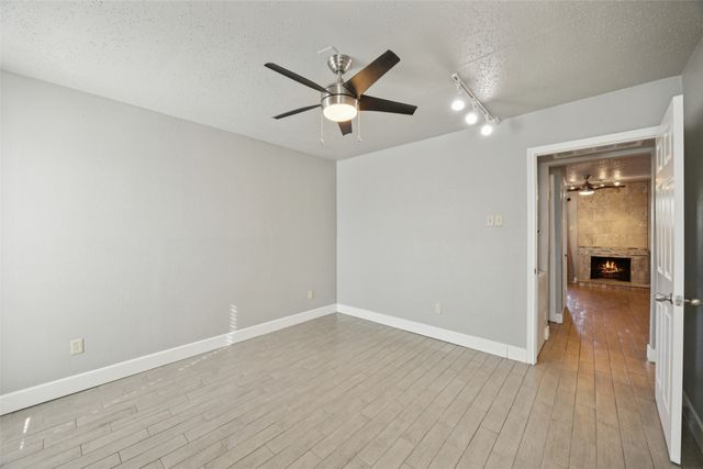 1503 N Garrett Avenue 111, Dallas, TX 75206