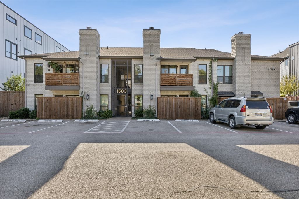 1503 N Garrett Avenue 111, Dallas, TX 75206