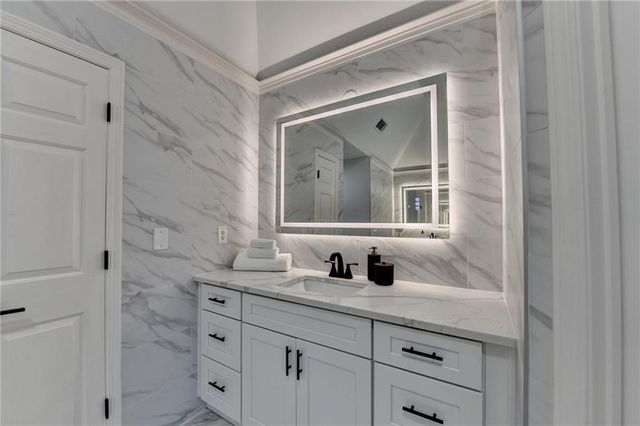 10783 Glenleigh Drive, Johns Creek, GA 30097