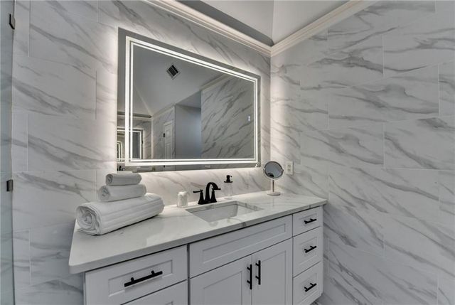 10783 Glenleigh Drive, Johns Creek, GA 30097