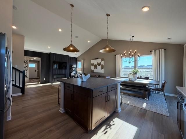 1664 Lund Way, Shakopee, MN 55379