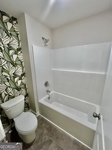 1827 Kingsmere Run Drive, Loganville, GA 30052