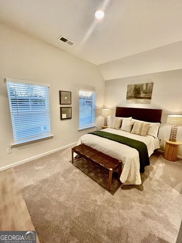 1827 Kingsmere Run Drive, Loganville, GA 30052