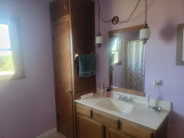 S1310 State 33 Road, La Valle, WI 53941