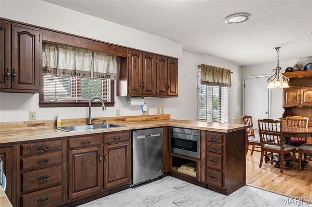 319 Jefferson Street, De Soto, MO 63020