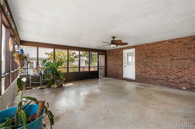 319 Jefferson Street, De Soto, MO 63020
