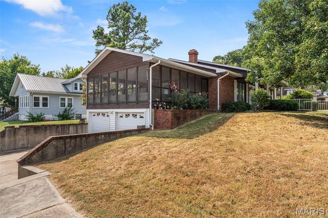 319 Jefferson Street, De Soto, MO 63020