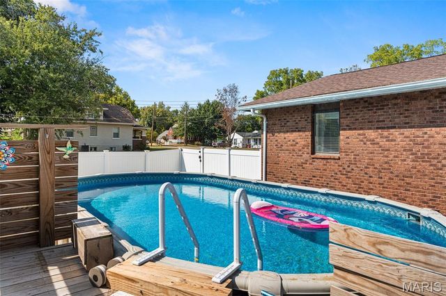319 Jefferson Street, De Soto, MO 63020