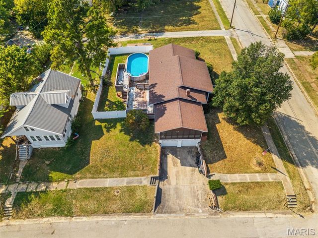 319 Jefferson Street, De Soto, MO 63020