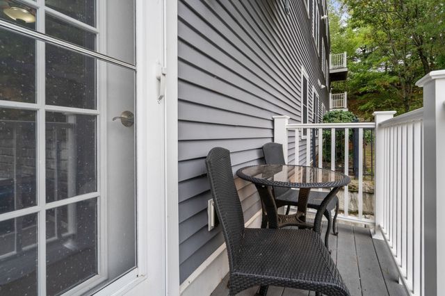 1163 Main St 14, Waltham, MA 02451