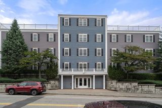 1163 Main St 14, Waltham, MA 02451