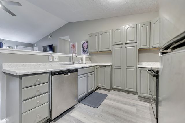 3460 Pleasant Creek Drive, Indianapolis, IN 46227