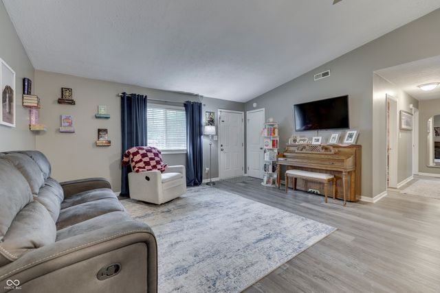 3460 Pleasant Creek Drive, Indianapolis, IN 46227