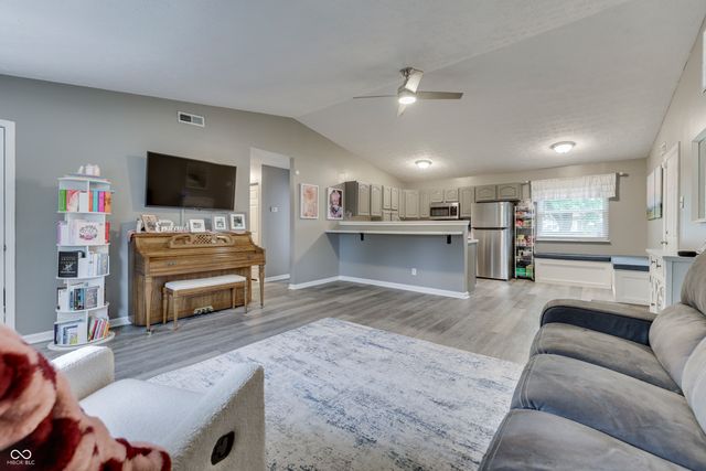 3460 Pleasant Creek Drive, Indianapolis, IN 46227