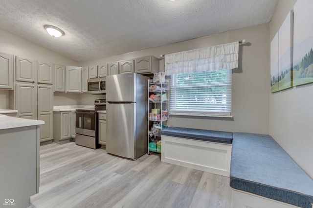 3460 Pleasant Creek Drive, Indianapolis, IN 46227