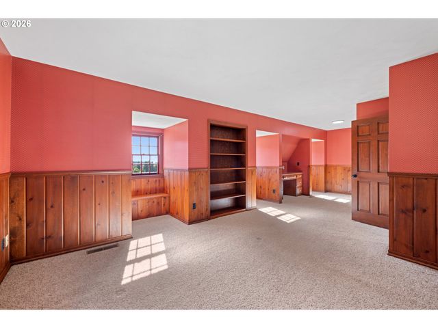 17753 POWERS CREEK LOOP Rd, Silverton, OR 97381
