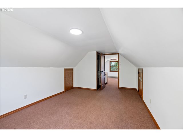 17753 POWERS CREEK LOOP Rd, Silverton, OR 97381