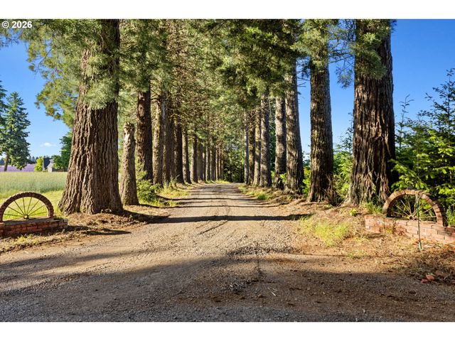 17753 POWERS CREEK LOOP Rd, Silverton, OR 97381