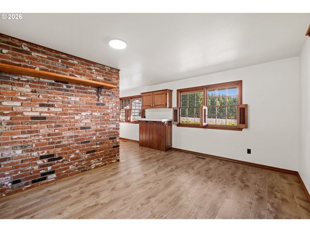 17753 POWERS CREEK LOOP Rd, Silverton, OR 97381
