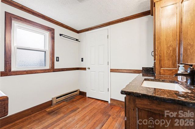 505 S Main GQ Street, Salisbury, NC 28146