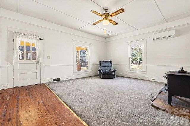 505 S Main GQ Street, Salisbury, NC 28146