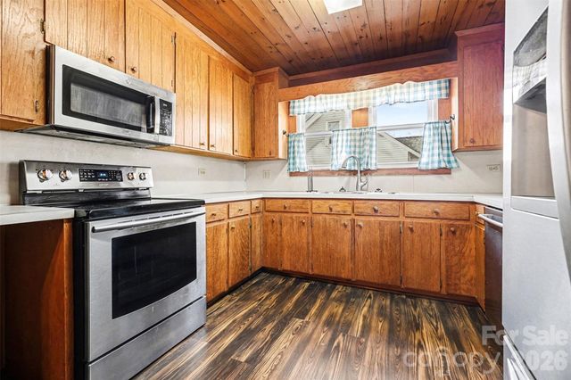 505 S Main GQ Street, Salisbury, NC 28146