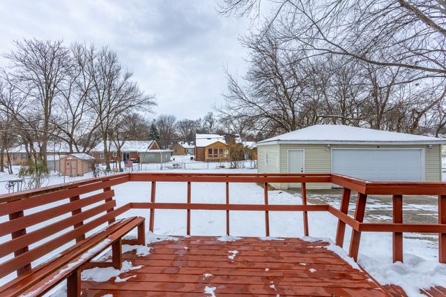 1725 Grand Avenue, West Des Moines, IA 50265