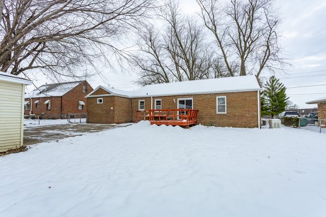 1725 Grand Avenue, West Des Moines, IA 50265