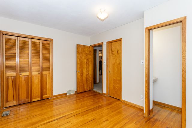 1725 Grand Avenue, West Des Moines, IA 50265