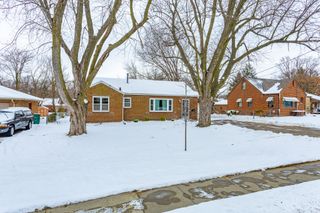 1725 Grand Avenue, West Des Moines, IA 50265