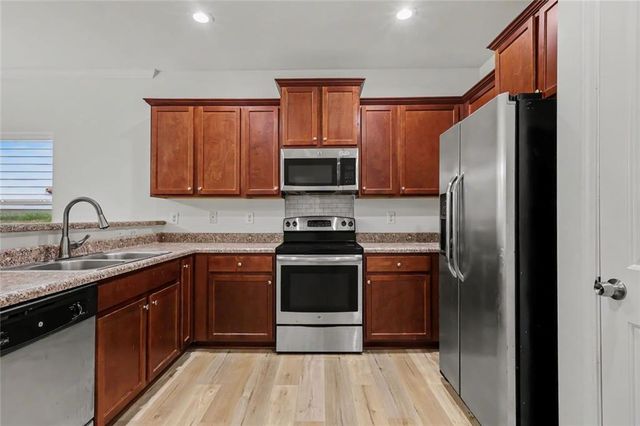 5125 Summersun Drive, Morrow, GA 30260