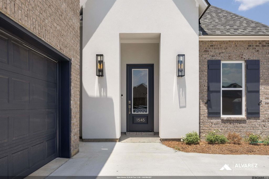 1545 FRANKEL AVE, Zachary, LA 70791