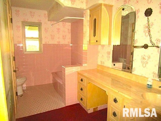 1002 CAMBRIDGE Court, Pekin, IL 61554