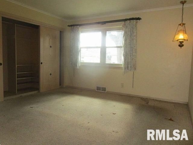 1002 CAMBRIDGE Court, Pekin, IL 61554