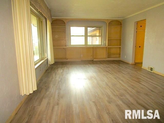 1002 CAMBRIDGE Court, Pekin, IL 61554